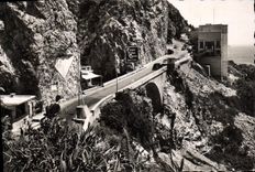 CPM Menton La frontiere et le Pont Saint Louis La douane italienne