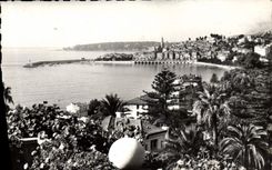 CPM Menton Vue Generale Au Fond Le Cap Martin