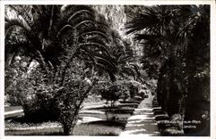 VINTAGE POSTCARD Beaulieu On Sea Gardens