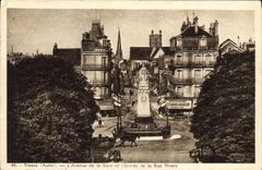 VINTAGE POSTCARD Troyes the Avenue Of the Station And I' Entree Of the Street Thiers