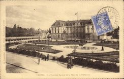 VINTAGE POSTCARD Troyes the New Public garden Of the Place Of the Prefecture