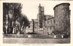 CPA Narbonne Jardin Du Musee Et Cathedrale Saint Just