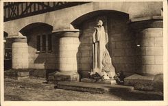 CPA Rouen Place Du Marche Jeanne d'Arc sur son bucher 