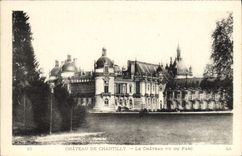 CPA Le Chateau De Chantilly Le Chateau Vu Du Parc