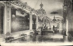 CPA Le Chateau De Chantilly Galerie Des Batailles