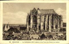 CPA Beauvais La Cathedrale Et Les Tours Du Palais De Justice
