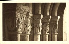 CPA Morienval L'Eglise Notre Dame Chapiteaux du deambulatoire Ancienne abbatiale des Benedictines