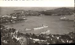 CPM Villefranche Sur Mer L'Escadre en Rade et le Cap Ferrat Bateaux