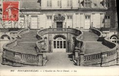 VINTAGE POSTCARD Fontainebleau the Staircase of Iron Horse