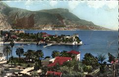 MODERN CARD Beaulieu on Sea Bay of the Ants Seen on the head of dog