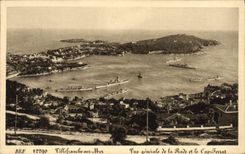 CPA Villefranche Sur Mer Vue Generale de la Rade et le Cap Ferrat Bateaux