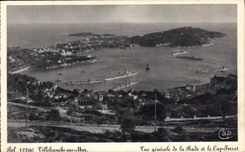 CPA Villefranche Sur Mer Vue Generale de la Rade et le Cap Ferrat Bateaux