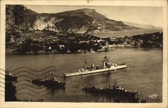 CPA Rade de Villefranche et la tete de chien Bateaux