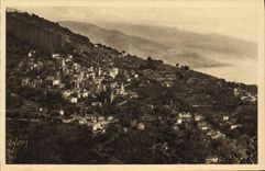 POSTAL Roquebrune de la VENDIMIA la aldea vista de la cornisa grande