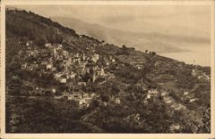 CPA Roquebrune Le village vu de la grande Corniche