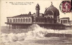 CPA Nice La jetee Par un Coup de Mer 