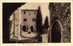 VINTAGE POSTCARD Eze Village Old woman Places of Planet