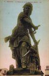 CPA Beauvais La Statue De Jeanne Hachette