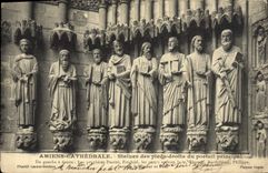 VINTAGE POSTCARD Amiens the Cathedral Statues of the right feet of the principal gate