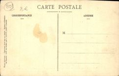 VINTAGE POSTCARD Amiens the Cathedral Statues of the right feet of the principal gate