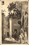 CPA Eze Vieille Rue Taillee Dans Le Roc Cafe 