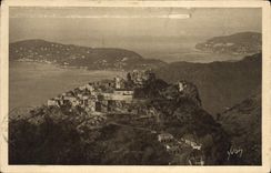 Opinión de la aldea de Eze de la POSTAL de la VENDIMIA