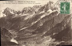CPA La Savoie Massif du Mont Blanc Les Houches Vallee de Chamonix et la chaine des Aiguilles