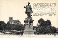 VINTAGE POSTCARD Auxerre the Statue of Paul Bert