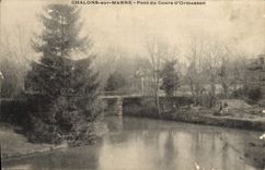 VINTAGE POSTCARD Trawl-nets On the Marne Bridge of the Course of Ormesson