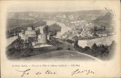 CPA Le Petit Andely Vue sur la ville et le chateau Gaillard
