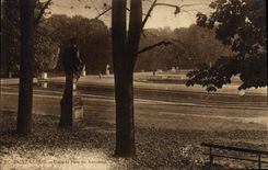 CPA Saint Cloud Dans le parc en automne