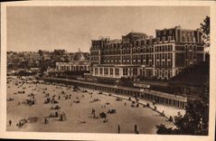 CPA Dinard L'Hotel Royal Et Les Nouvelles Cabines De Bain