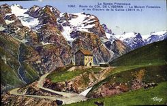 CPA Route Du Col De L'Iseran La Maison Forestiere et les glaciers de la Galise 
