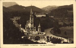 VINTAGE POSTCARD Heavy the Basilica Seen from of the strong castle