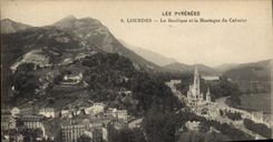 POSTAL de la VENDIMIA los Pyrenees pesados la basílica y montana del martirio