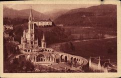 POSTAL de la VENDIMIA pesada la basílica vista del castillo