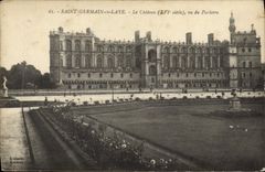CPA Saint Germain en Laye Le Chateau Vu Du Parterre
