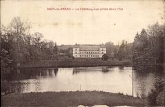CPA Ancy Le Franc Le Chateau Vue Prise Dans I'Ile