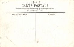 Casa de Lucy de la POSTAL de la VENDIMIA vista del jardín de las puertas de la pensión la basílica y el castillo