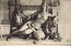 VINTAGE POSTCARD Lyon Hall De I' Town hall the Saone Coustou Brothers