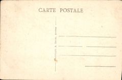 La POSTAL Langeais de la VENDIMIA el castillo la escalera grande de la entrada y el Levis tiende un puente sobre