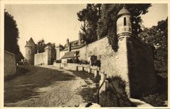CPA Avallon La Petite Porte Et La Tour Gaujard