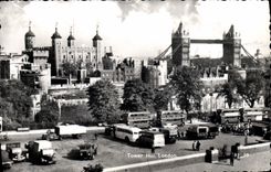 MODERN CARD Tower Hill London