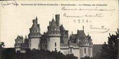 CPA Environs De Villers Cotterets Pierrefonds Le Chateau Vue D'Ensemble