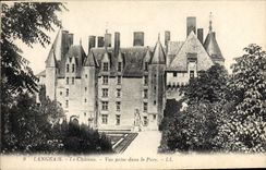 CPA Langeais Le Chateau Vue Prise Dans Le Parc