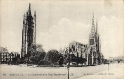 CPA Bordeaux La Cathedrale Et La Tour Pey Berland