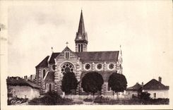 VINTAGE POSTCARD Izeaux the Church