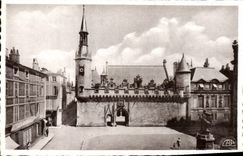 VINTAGE POSTCARD La Rochelle the Town hall