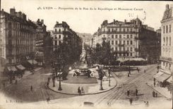 VINTAGE POSTCARD Lyon View of the Street of the Republic and Monument Carnot Lyons Pharmacy