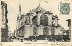 VINTAGE POSTCARD Montargis Church Sainte Madeleine